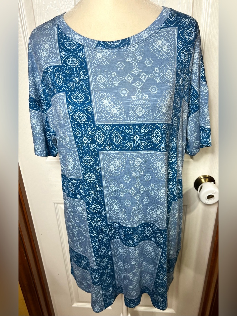 (READ)(NWT) Style & Co T Shirt Top Graphic Tee Lightweight Boho M (Like L)
